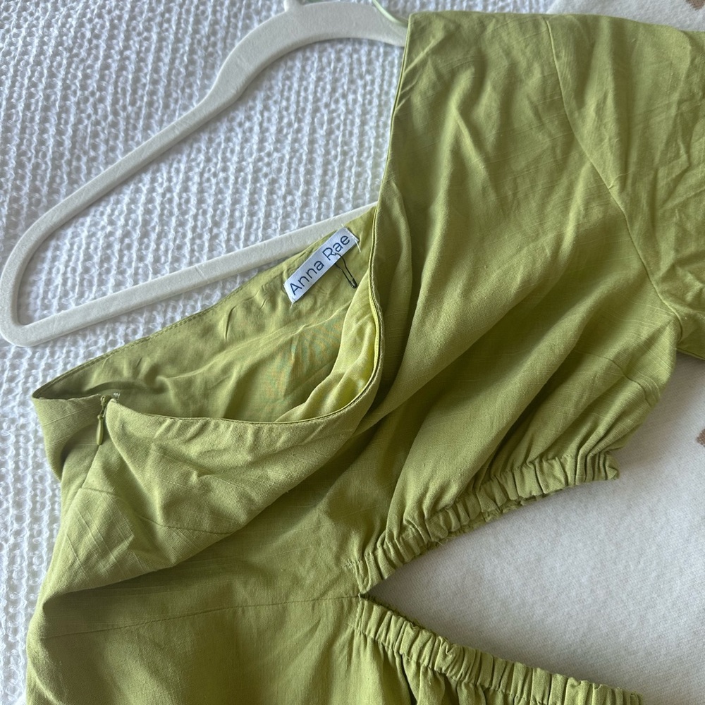 Brand new Anna Rae dress from Uniquities. Size small!